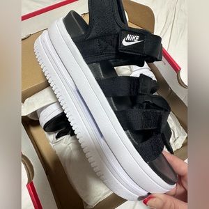 Nike Platform Sandal